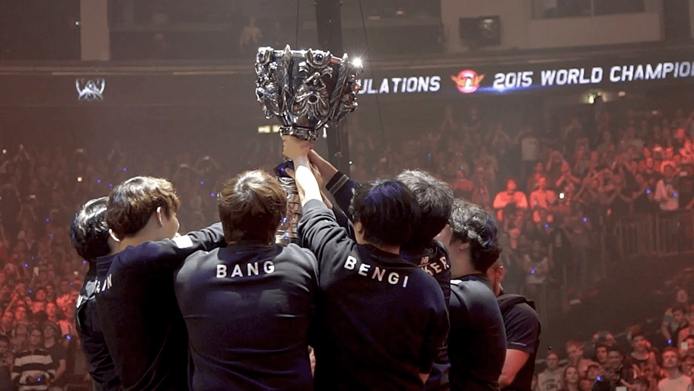 SKT winning worlds 2015